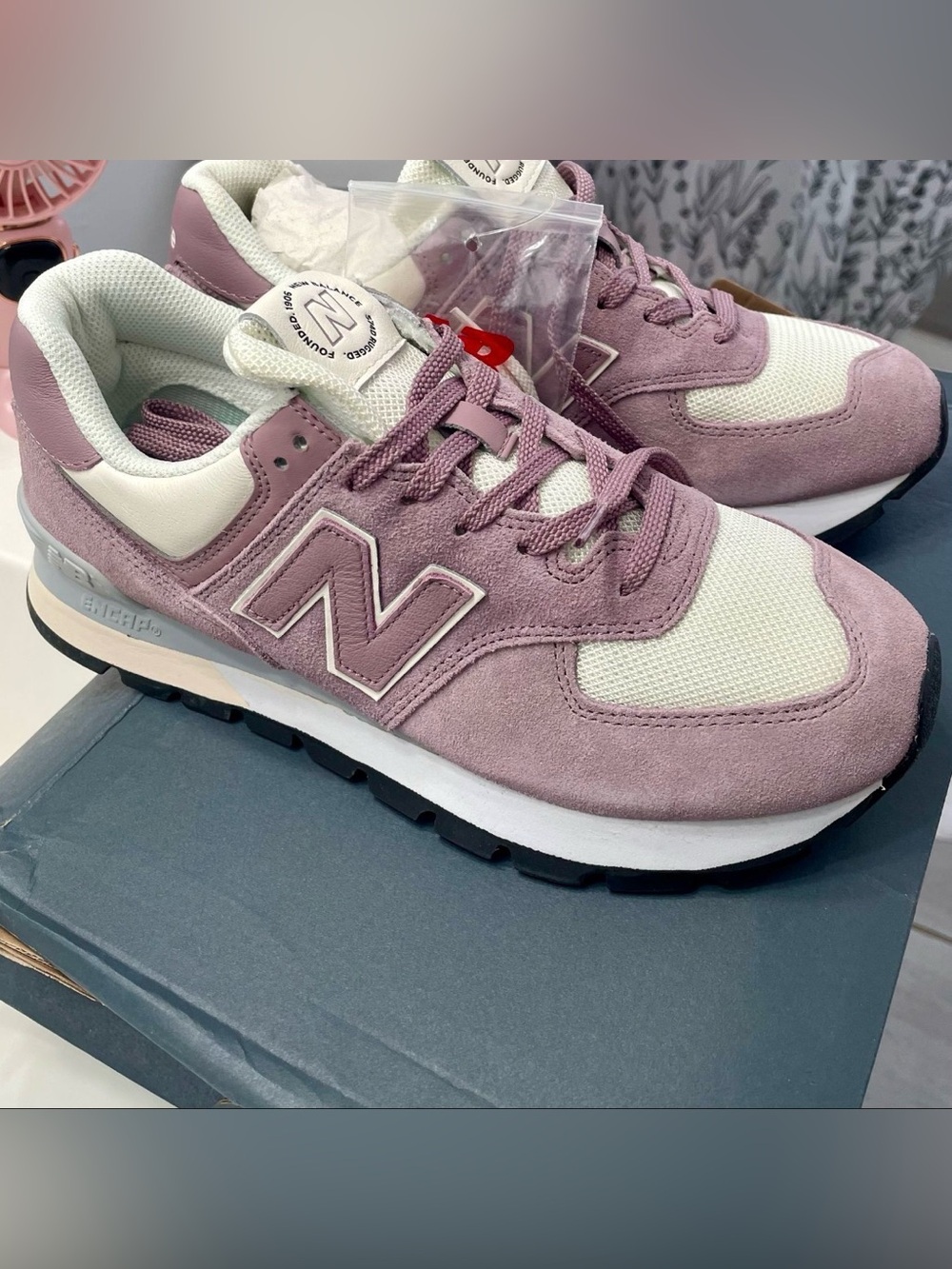 New Balance purple Sneakers (new)